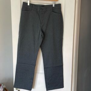 Lee dress jeans. Size 14. Charcoal gray, stretch. Belt loop,pockets,Zipper.NWOT‎